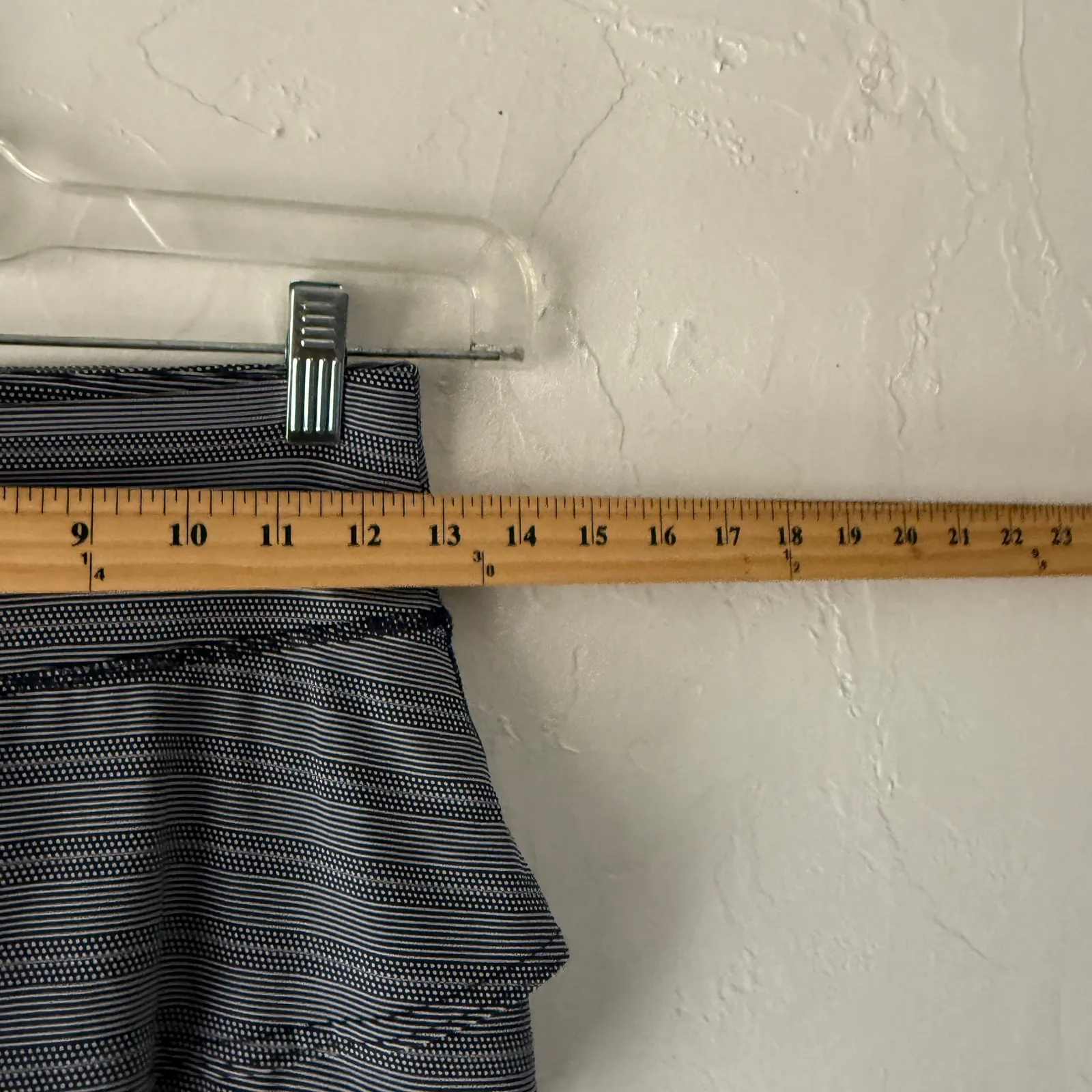 Athleta Stripe Tiered‎ Ruffle Skort Size XS Navy Athletic Tennis Running Pocket - Image 6