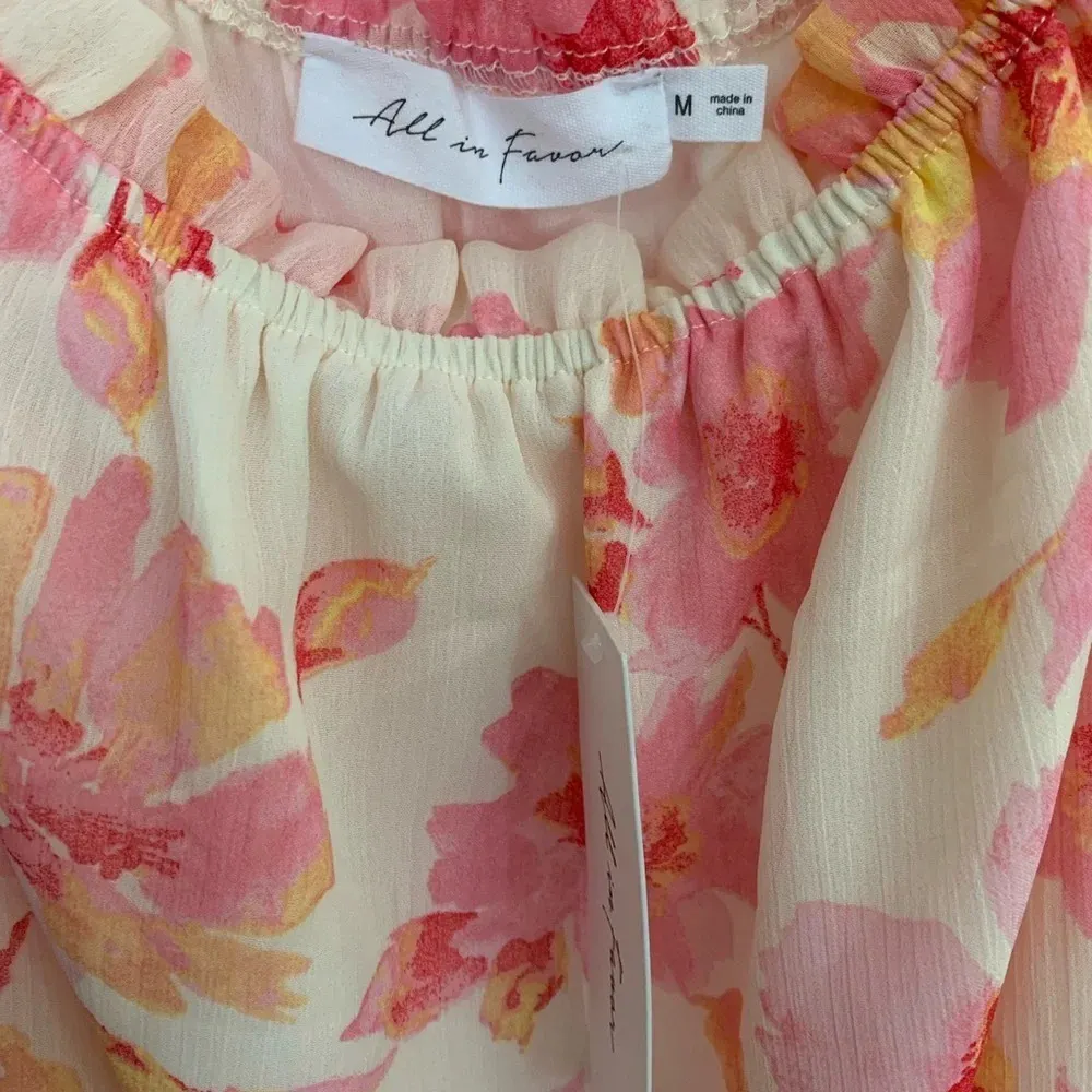 Off The Shoulder Floral Flowy Top - Image 3