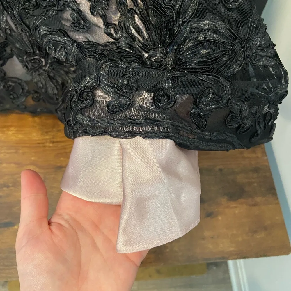 EUC |‎ SLNY women’s tulle skirt dress with lace — size 14 Black - Image 4