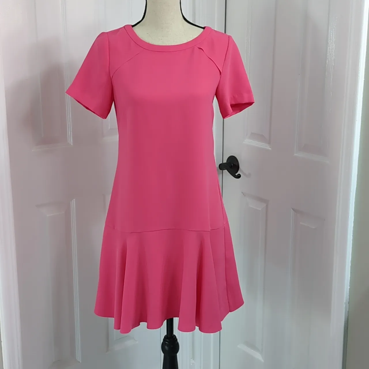 Banana Republic Short Sleeve Flounce Hem Dress - Image 2