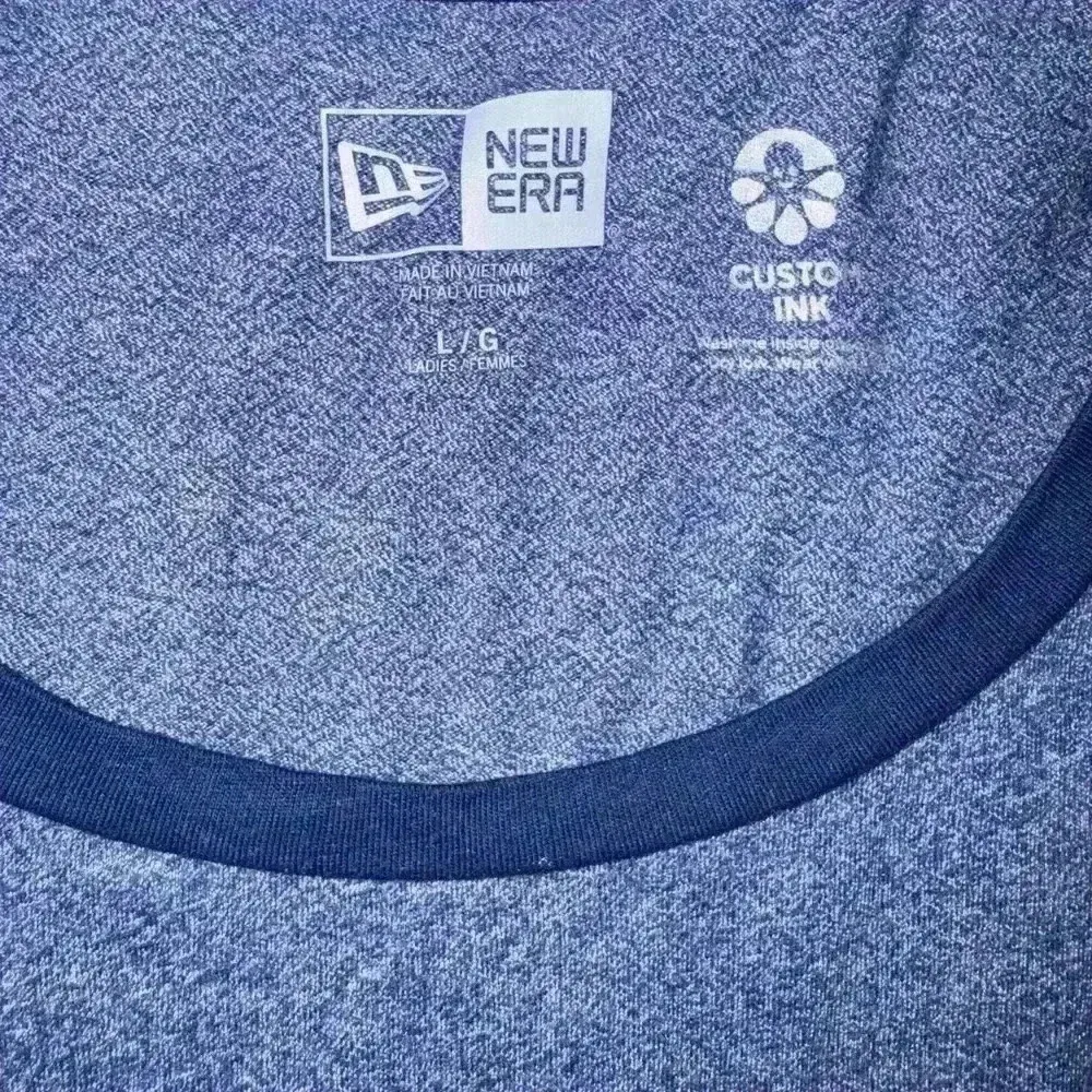 NEW ERA WOMEN ATHLETIC T SHIRT Big Mike mt28 Blue Size L - Image 3