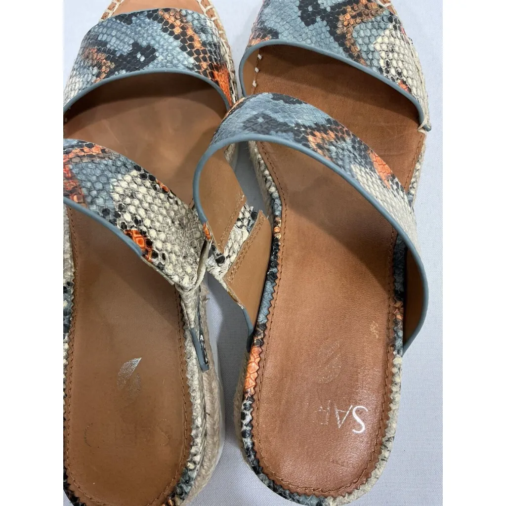 Womans Sarto Cappy Size 8 M Blue Orange Snake Print Strappy Slip On Wedge Sandal - Image 6