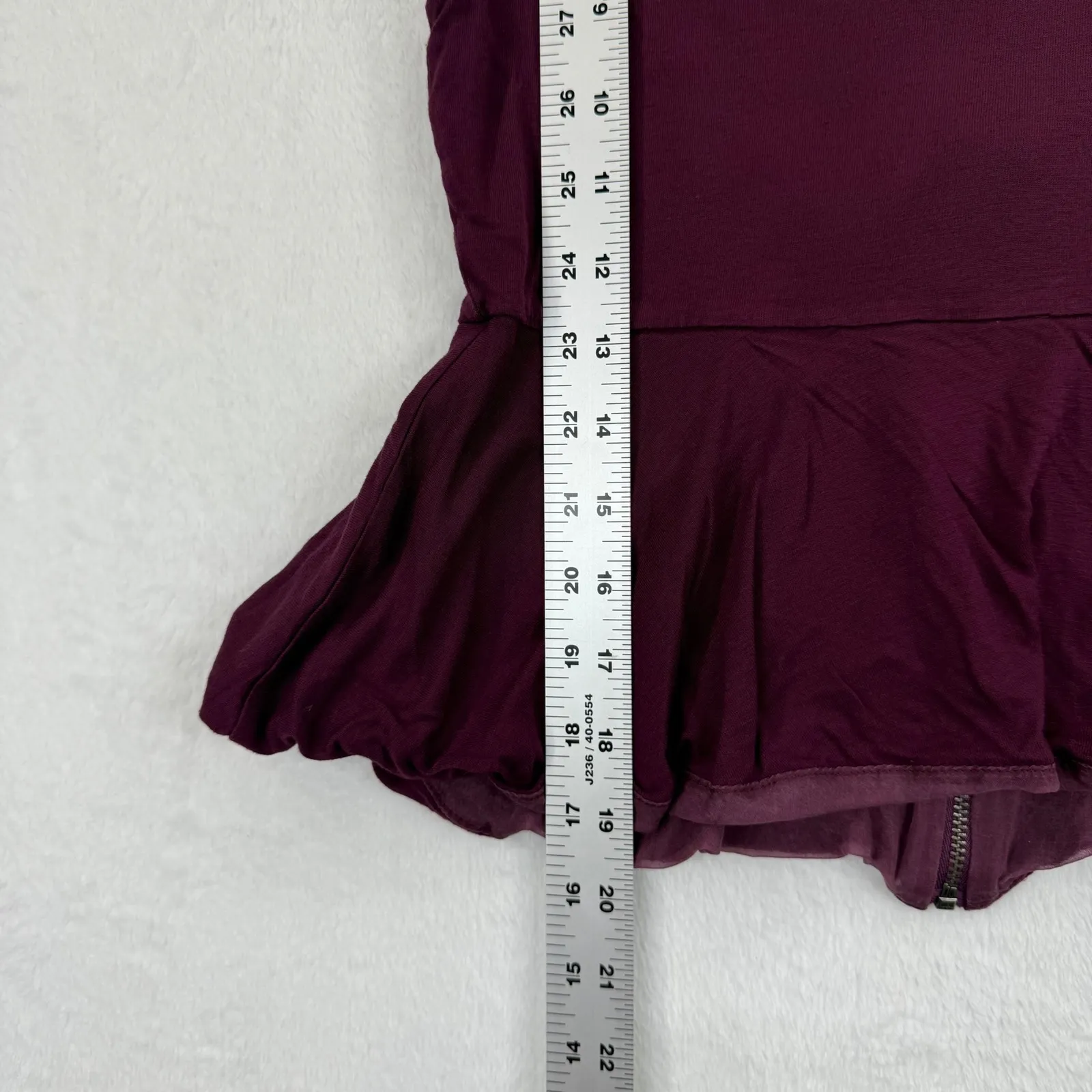 Alice + Olivia Top Womens Sz S Peplum Short Sleeve Maroon Rayon Silk Blend READ‎ - Image 4