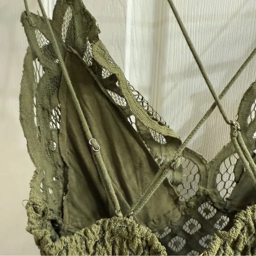 Free People Adella Lace Ruffle Camisole Top Olive Sparrow Forest Green Size M - Image 11