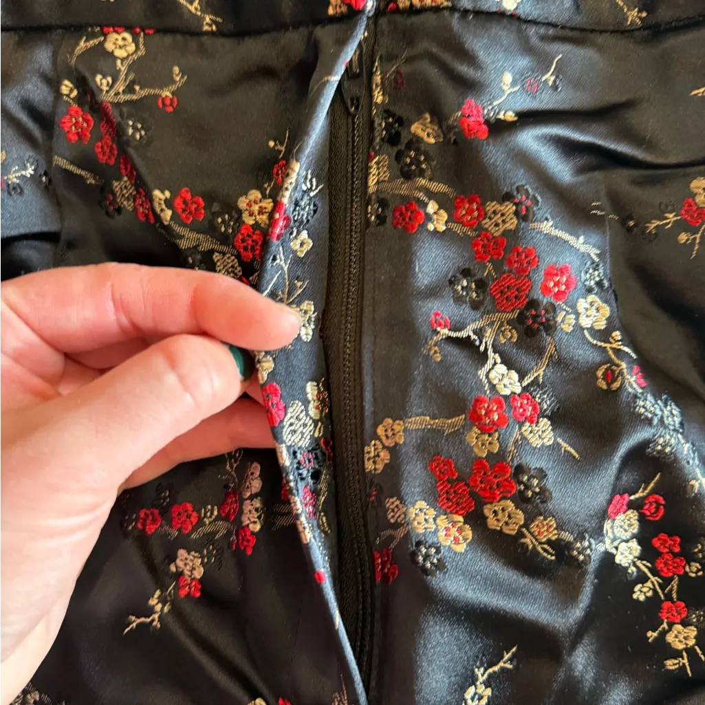 Elliott Lauren Black Floral Satin Pants Size 8 - Image 5