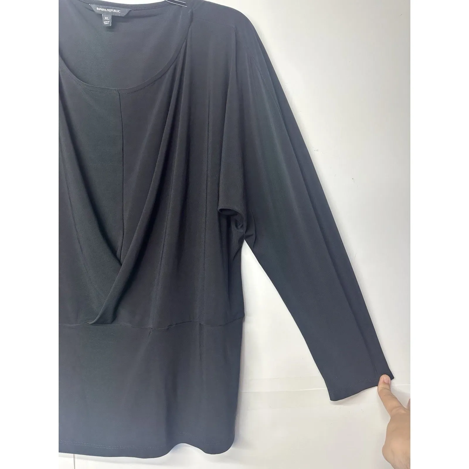 Banana Republic Women’s Top Size XL Black Long Sleeve Draped Surplice Blouse - Image 4