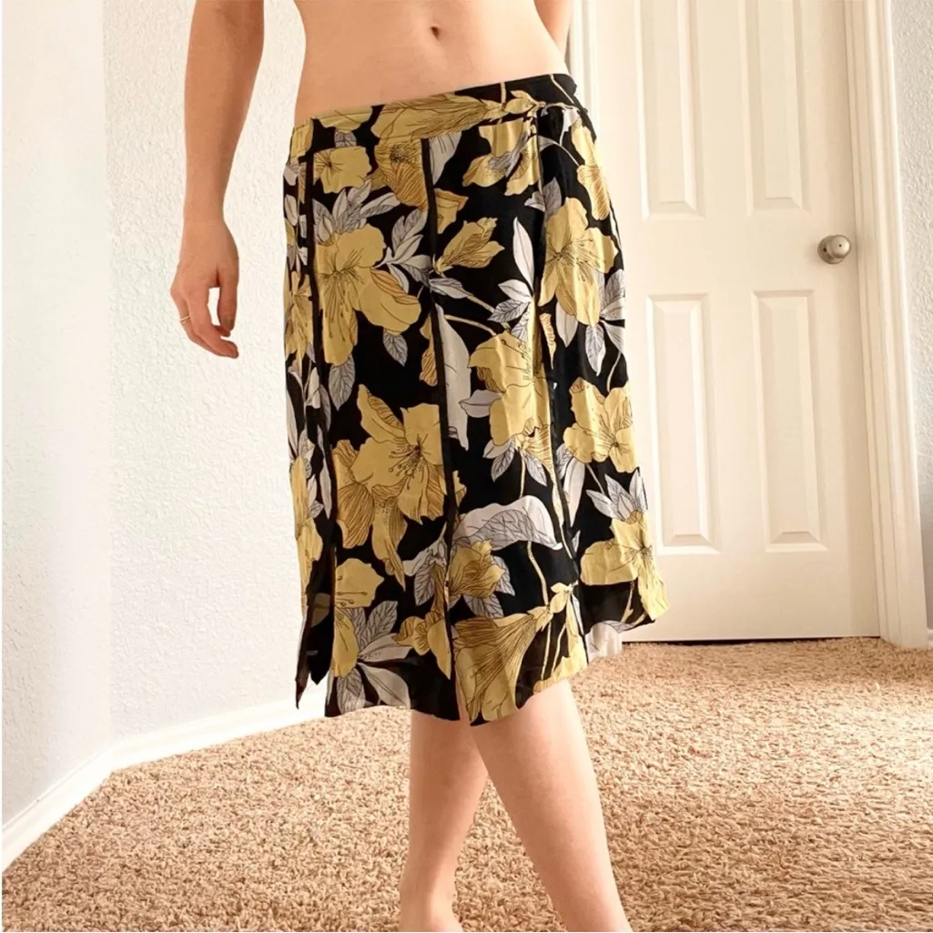Vintage Bob Mackie Silk Skirt in Floral Print - Image 5