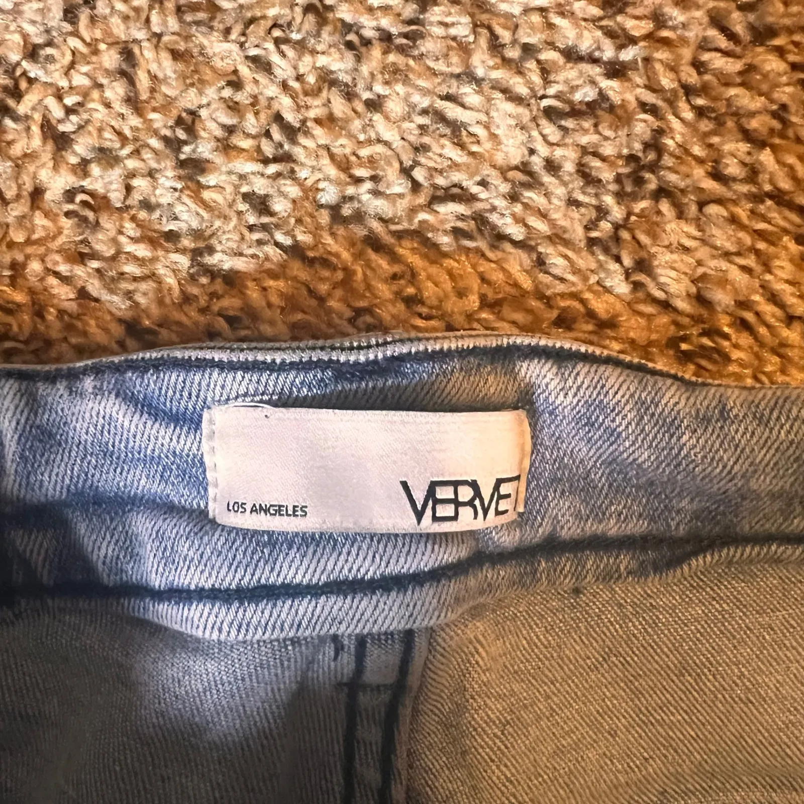 VERVET Los Angeles Women Light Wash High Rise Split Hem Cropped Jeans Size 29 Blue - Image 3