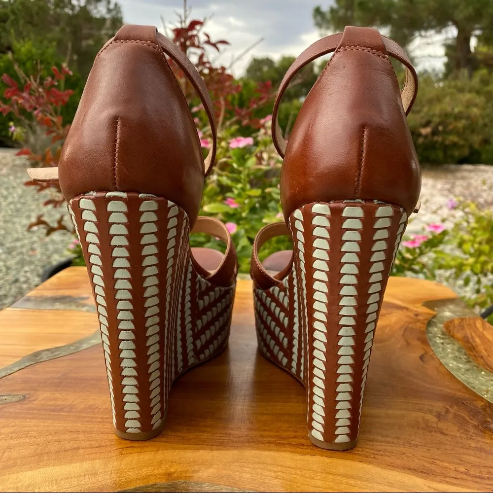 Italian Made Leather Soled Platform Wedges Size 6 - Image 9