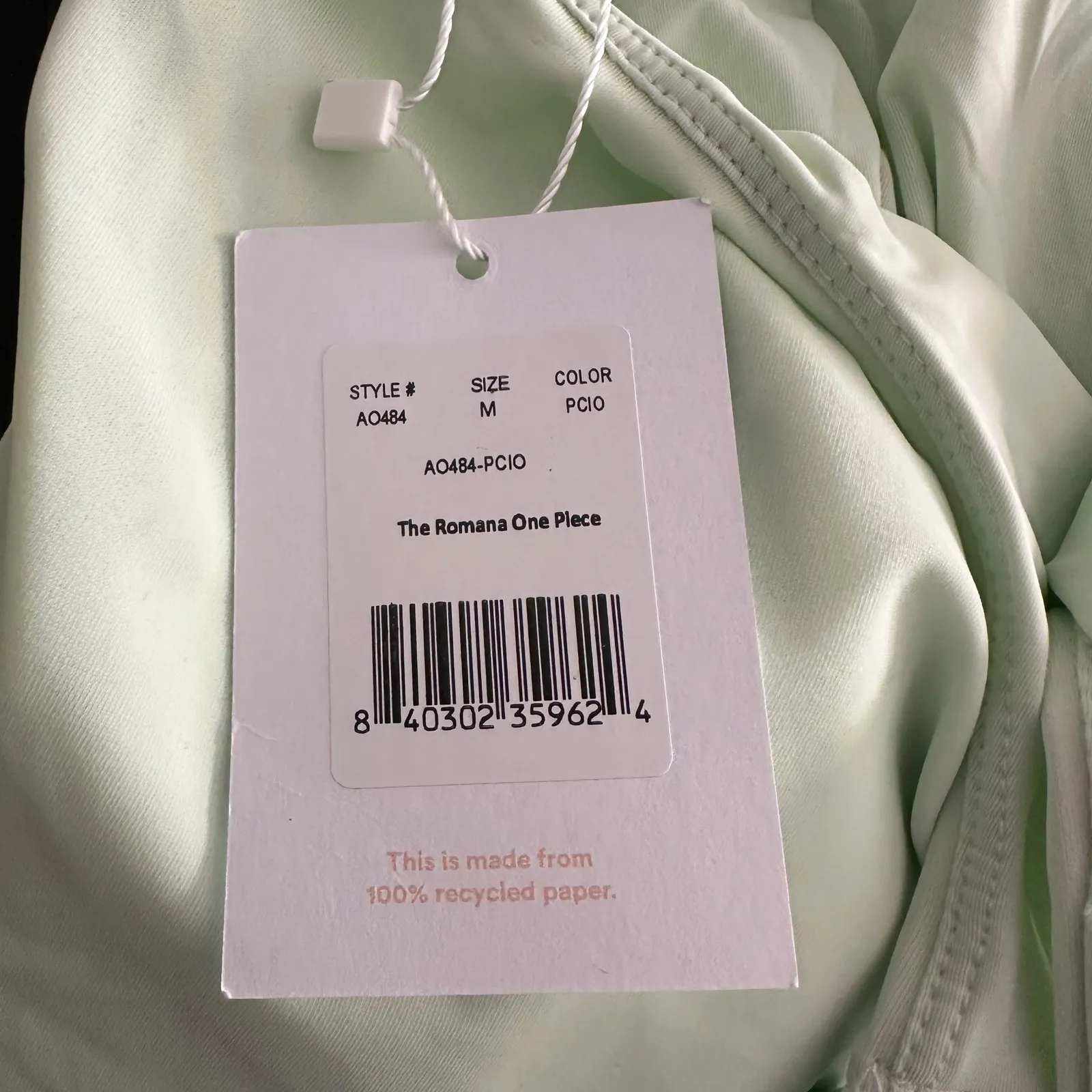 Andie Swim The Romana One Piece Swimsuit Medium
Pistachio Green - Image 7