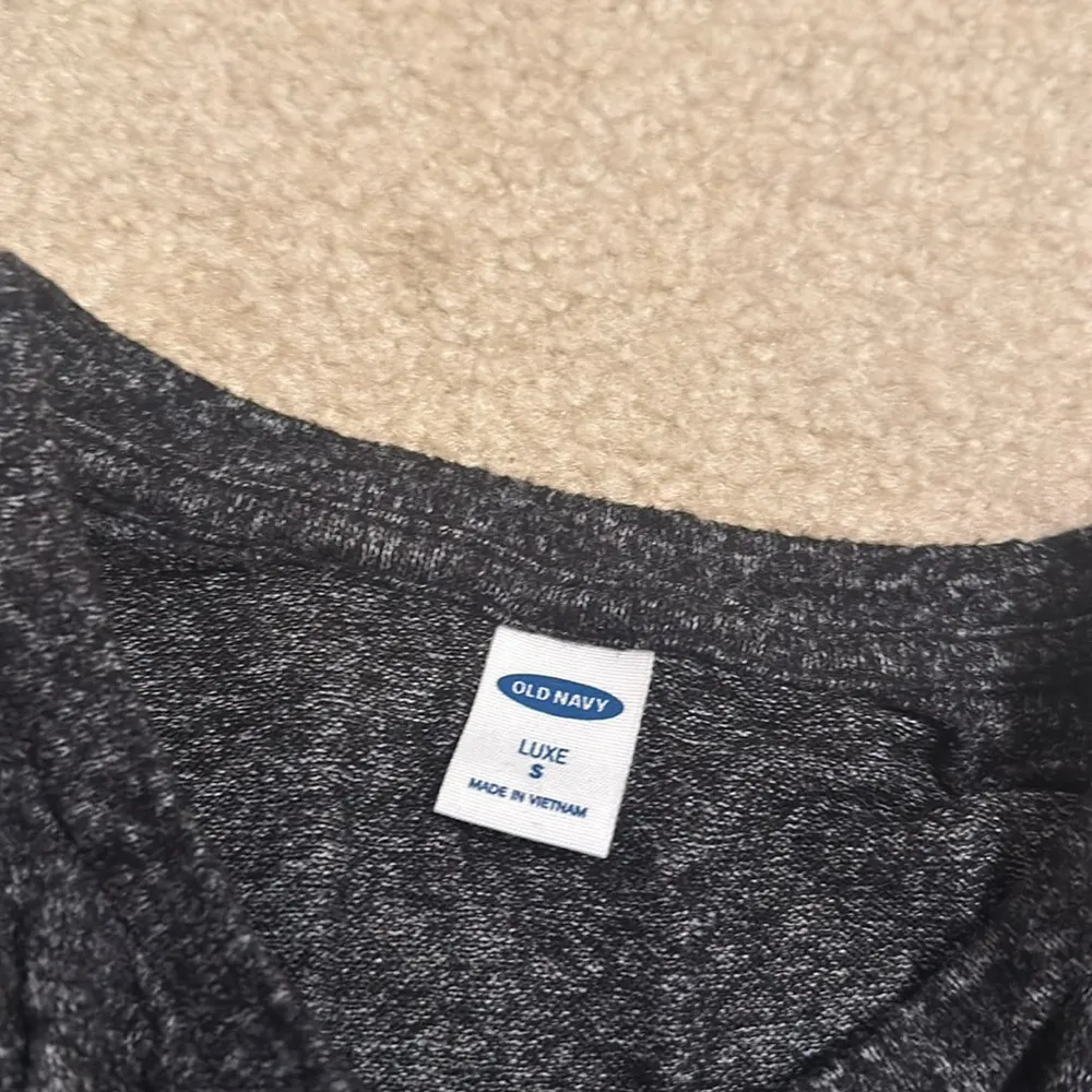 Black Heather Old Navy Sweater - Image 2