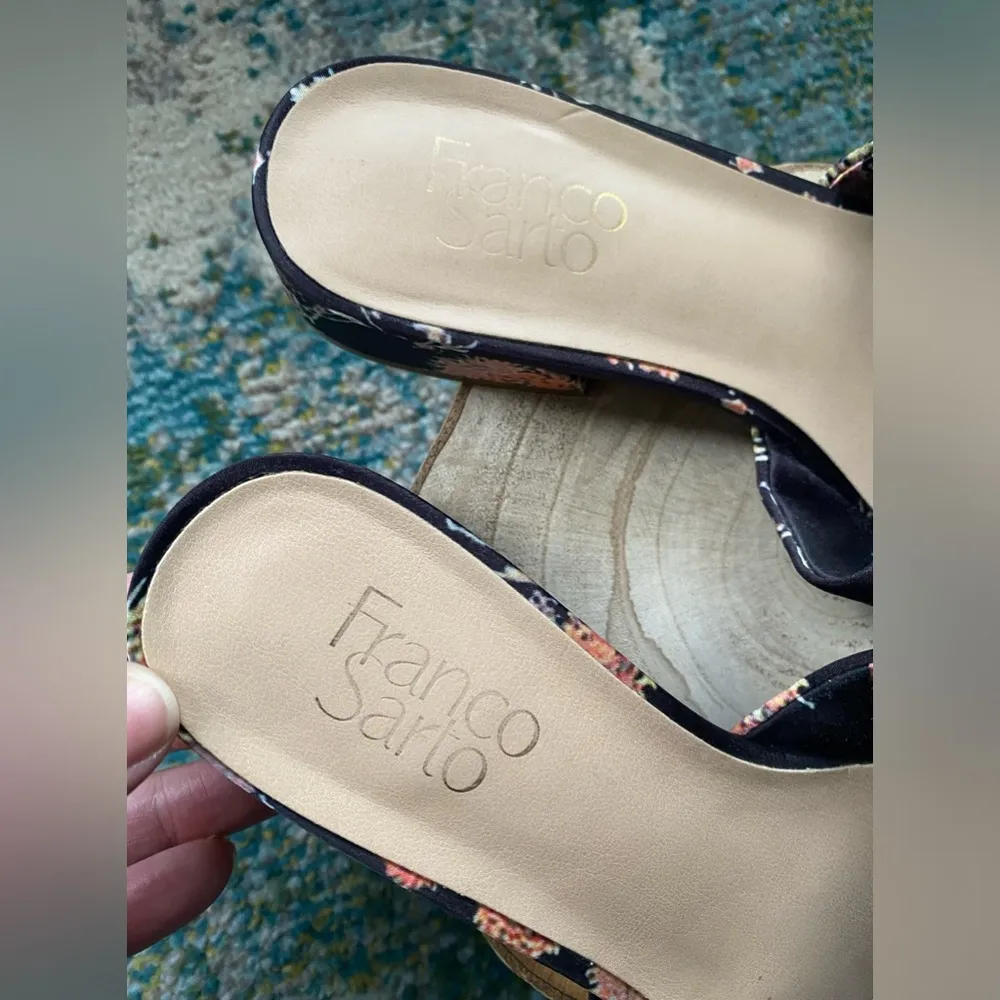 Franco Sarto women’s Frisco black floral slide sandal, size 7.5M - Image 3