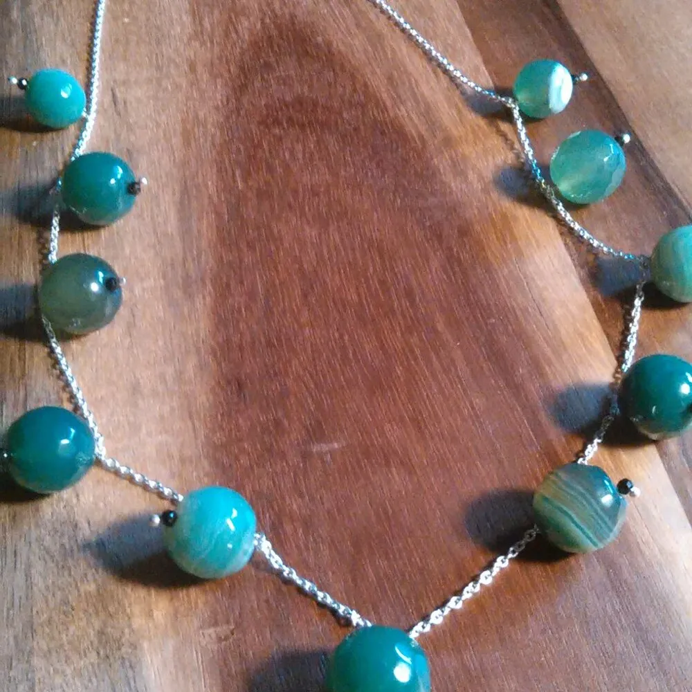 Green Agate and Thai Spinel Sterling Silver Necklace - Image 2
