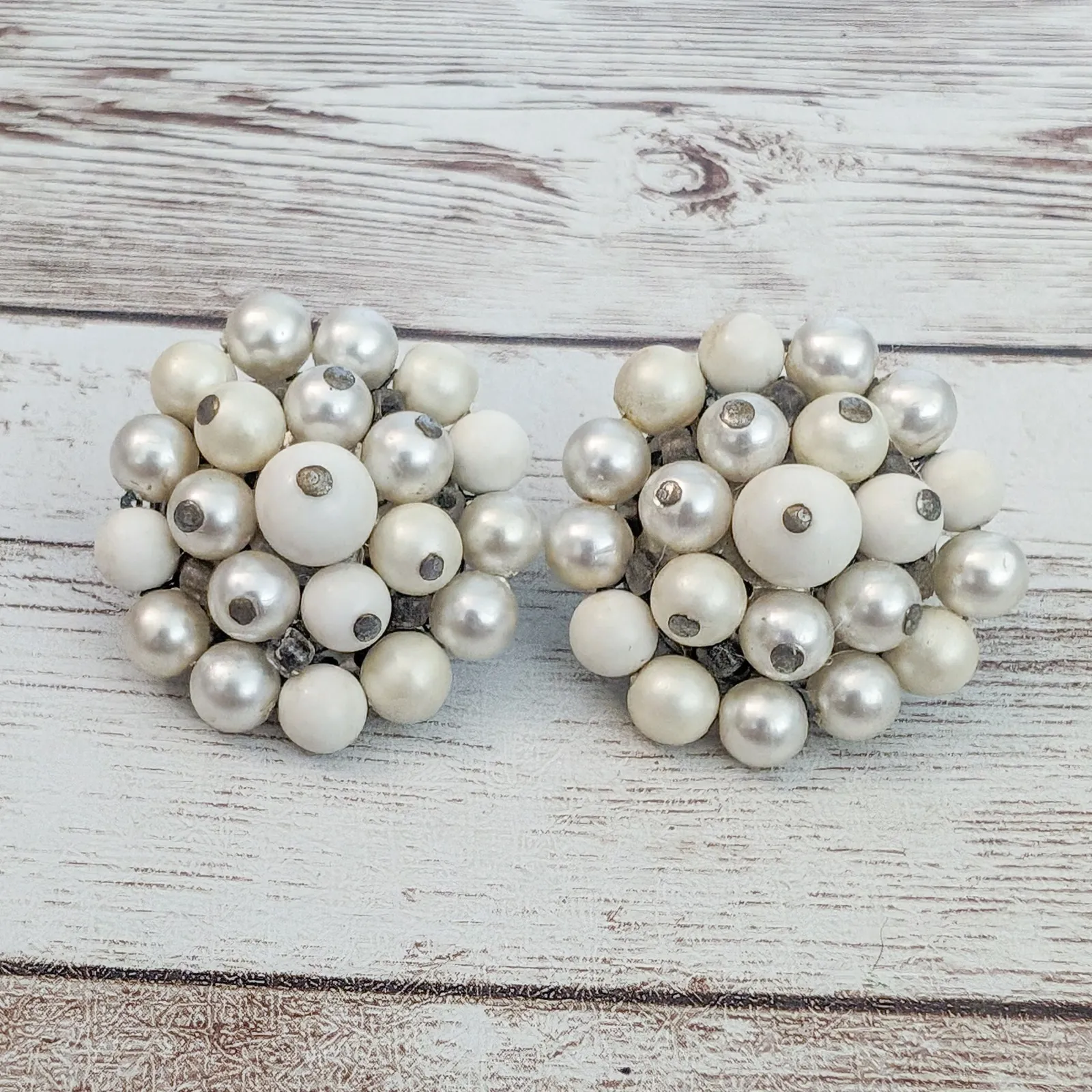 Vintage Clip On Earrings - Image 2