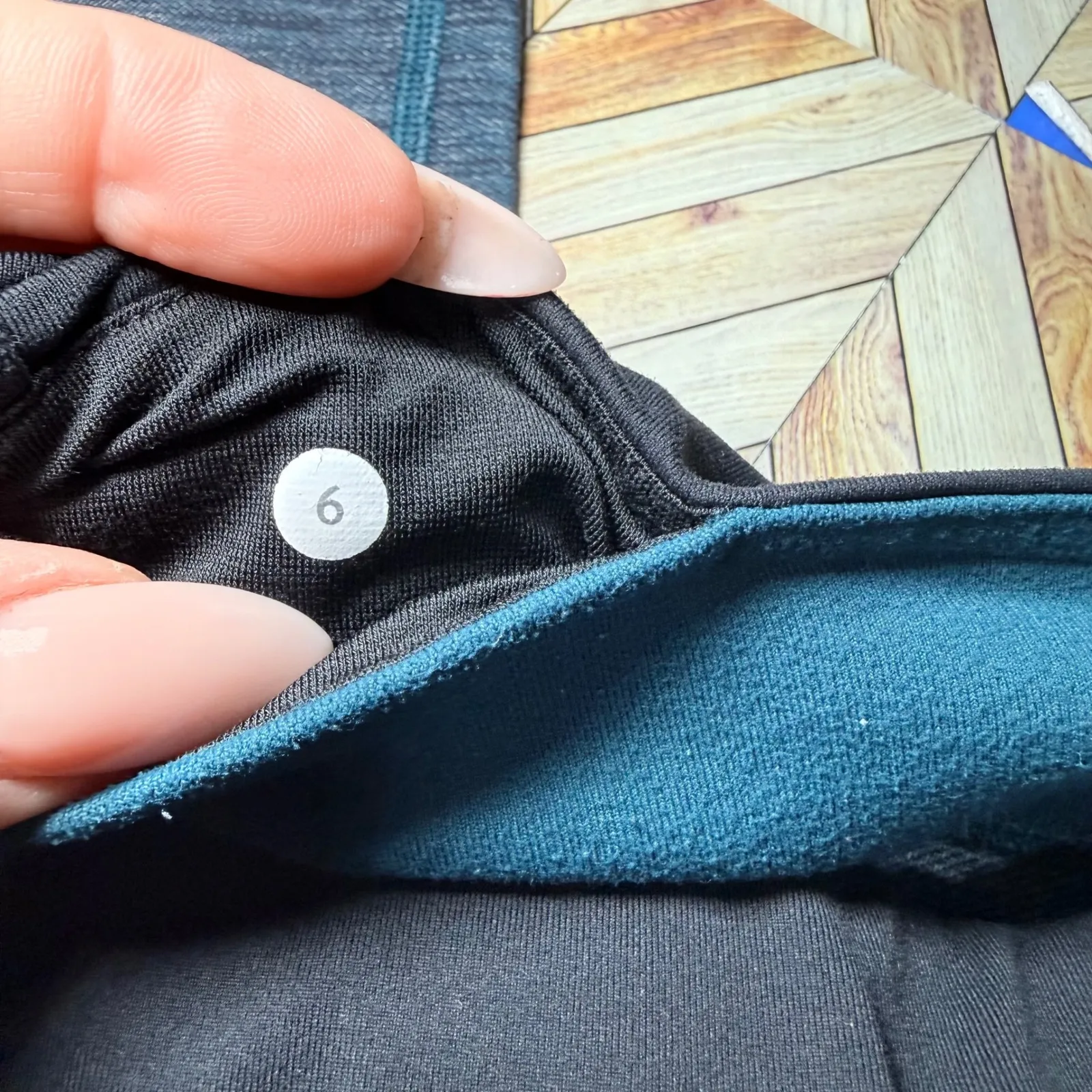 Lululemon Forme Pant Sz 6 Yoga Straight Leg W59595 Blue Black Mid Rise Dance Gym - Image 4