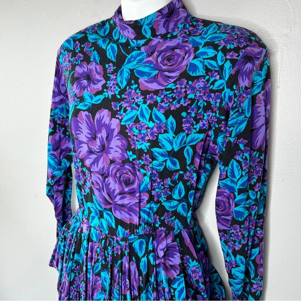 Vintage Black Blue Purple Floral Garden Rose Ruched Dress Size undefined - Image 8