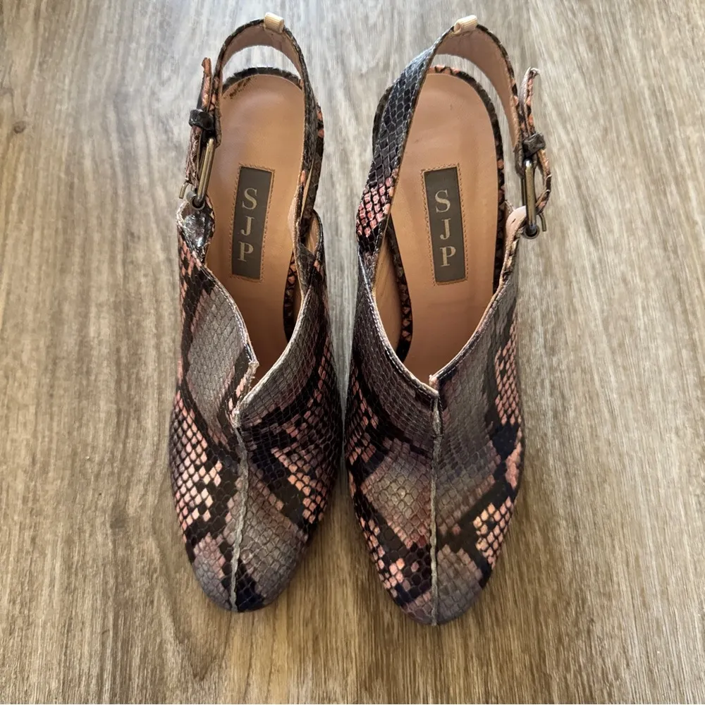 SJP Sarah Jessica Parker Pink Grey Snake Print Leather Heels Women 7 Fall Bootie Gray - Image 4