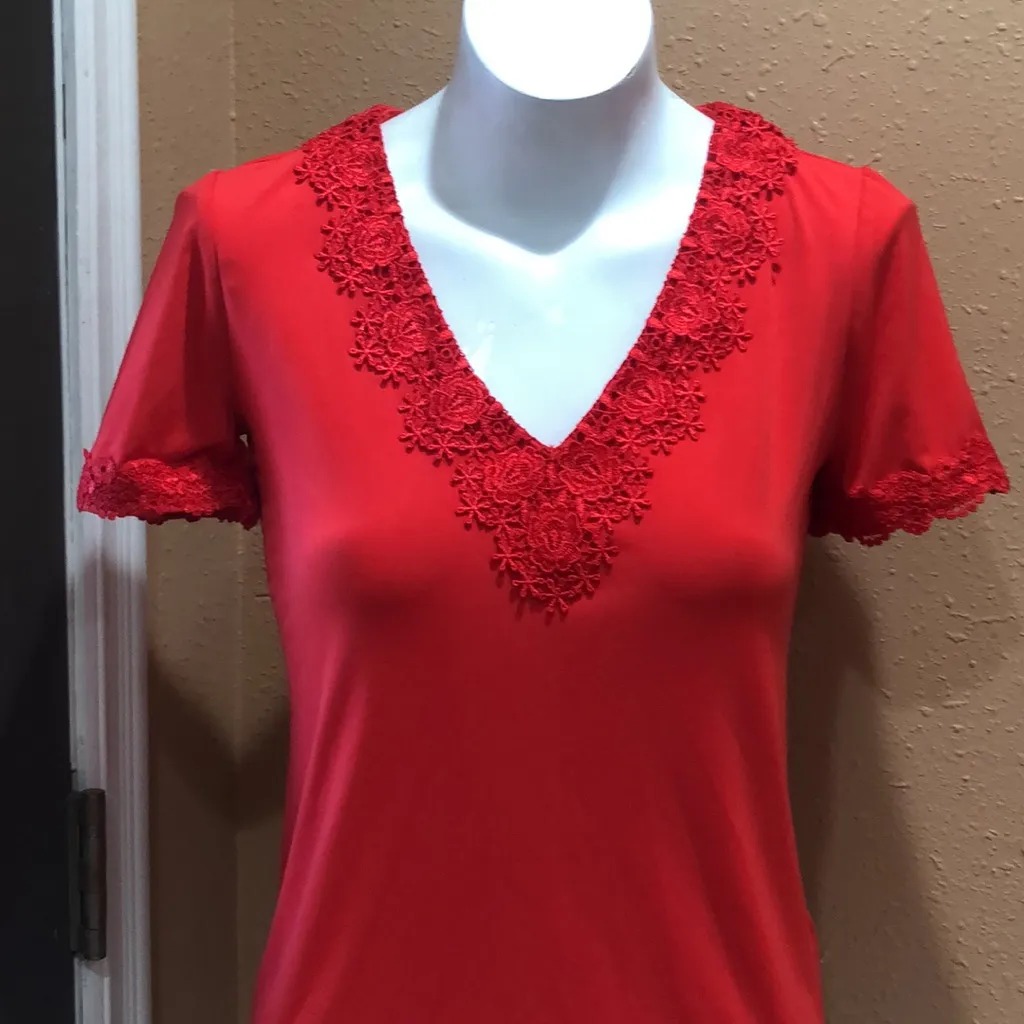 Karl Lagerfield  v neck embroidered short sleeve blouse nwt - Image 3