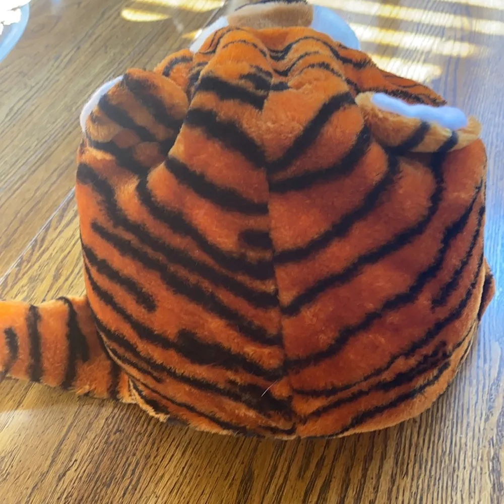 Unisex Tiger hat Orange - Image 3