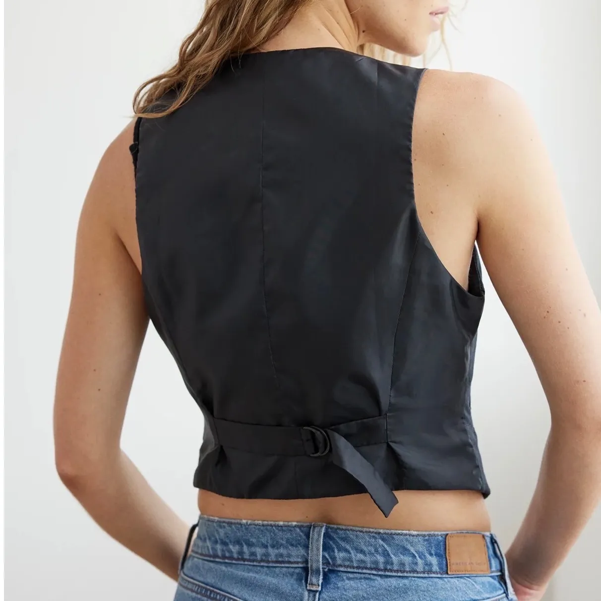American Eagle x Ziegler sisters crop vest black small fall preppy tailored - Image 2