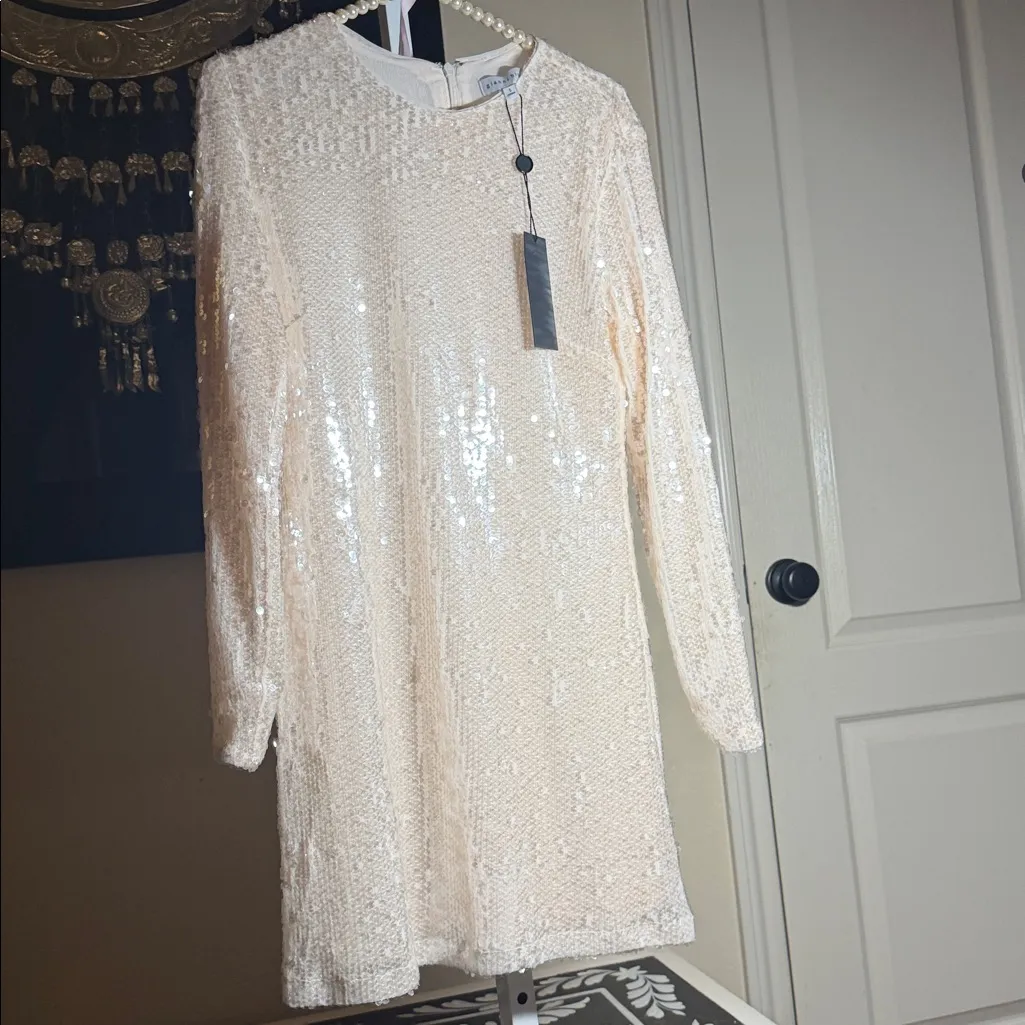 Gianni Bini Ruby Sequin bodycon Dress - Image 4