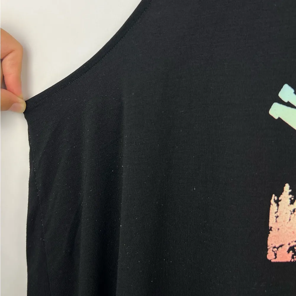 Old Navy Active Tank, Black, Ultralite, Sleeveless, Graphic Print, Festival Gym - Image 4