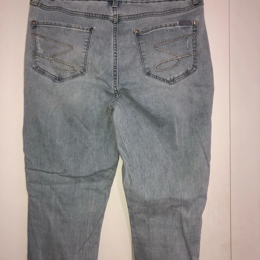 Seven7 tummyless high Rise skinny lighter wash distressed jeans women’s size 10 - Image 10