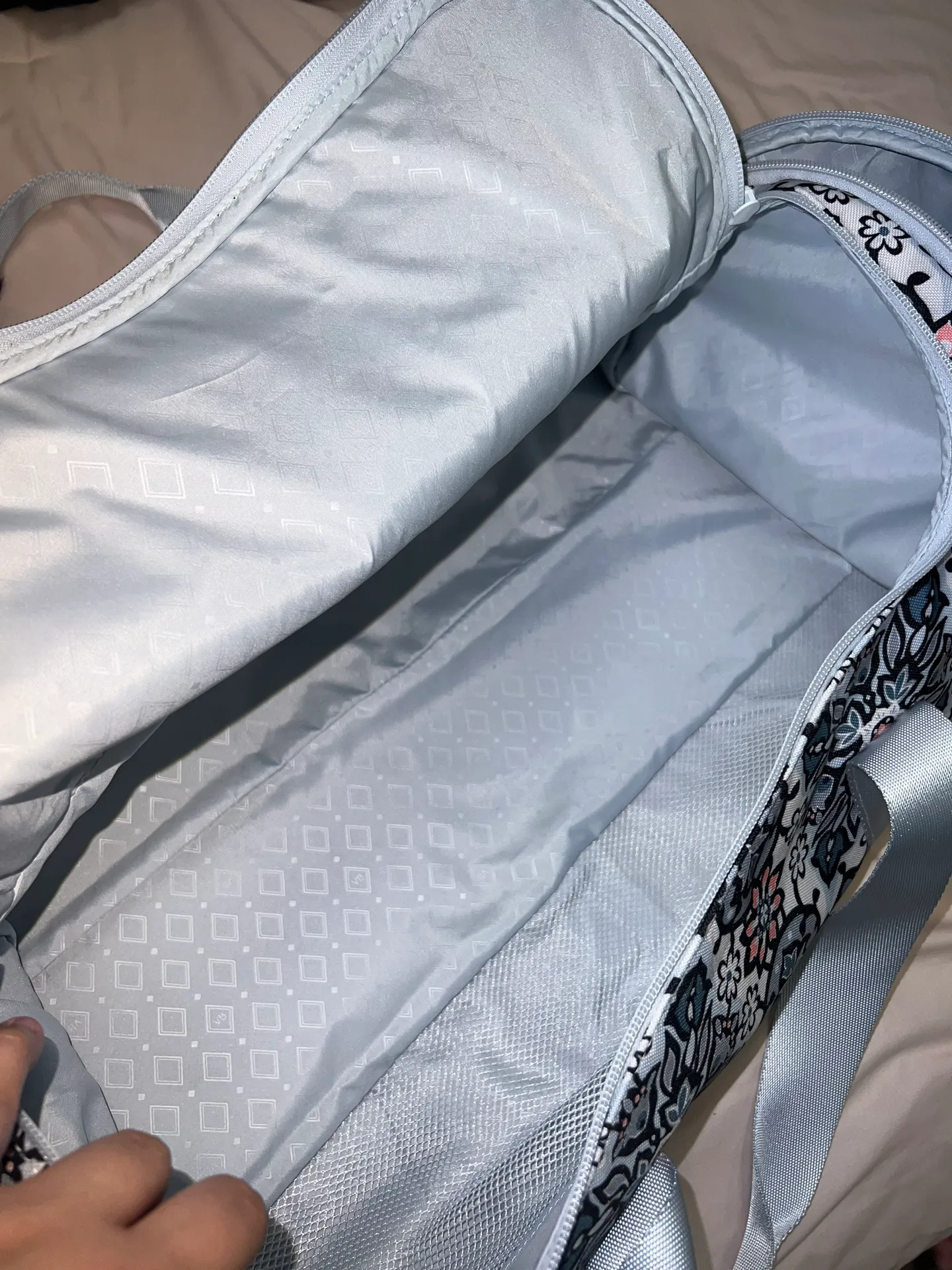 Vera Bradley Small Duffel Bag - Image 7