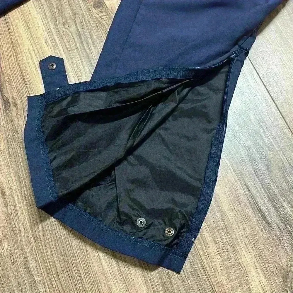 FORRESTER'S OUTERWEAR | VINTAGE | Water-Resistant Golf Pants - Image 4