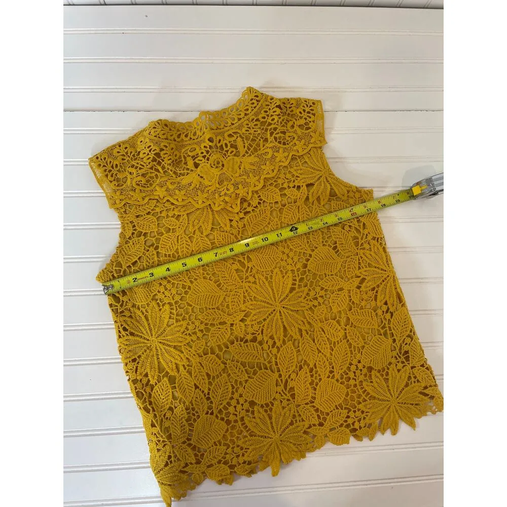 Joie & With Yellow Lace Sleeveless Top & White Mid Rise Shorts Bundle Size 6 - Image 3