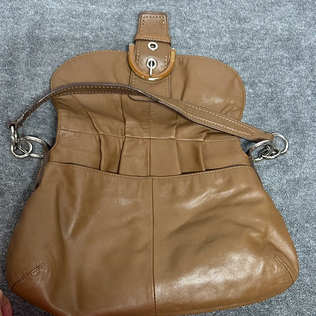 Coach Soho F17217 Vintage Brown Pleated  Leather w/Buckle Shoulder Bag - Image 15
