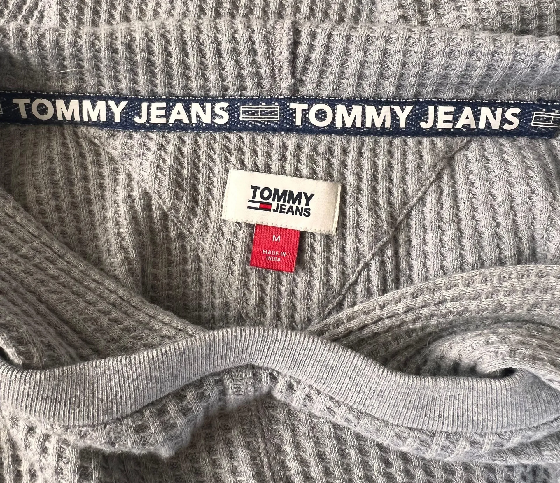 Tommy Hilfiger Tommy Jeans Grey & Navy Waffle Knit Cotton Hoodie - Image 8