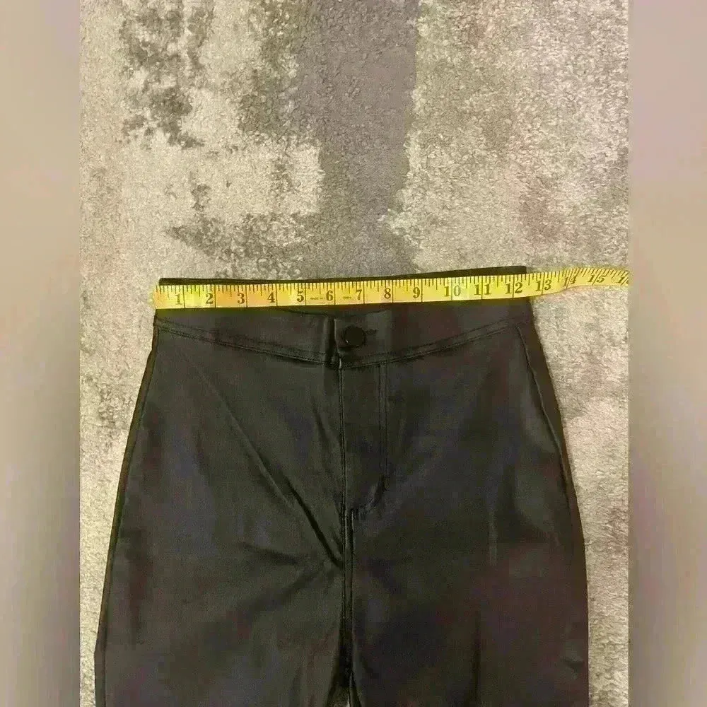 Source Unknown Women’s Black Viscose Pants - Image 5