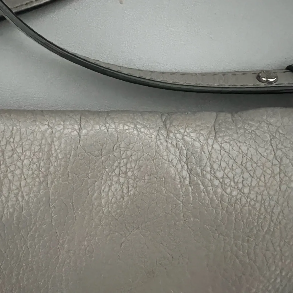 Marc by Marc Jacobs Gray Pebbled Leather Crossbody Bag Adjustable Strap - Image 4