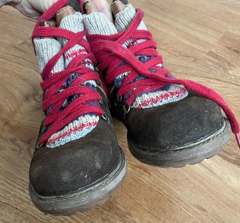 Eric Michael suede upper hiking boots sz 6.5 - Image 2