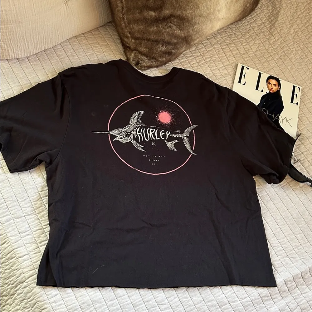 Hurley, black bonefish graphic 100% cotton comfy cropped T-shirt, large unisex​ - Image 5