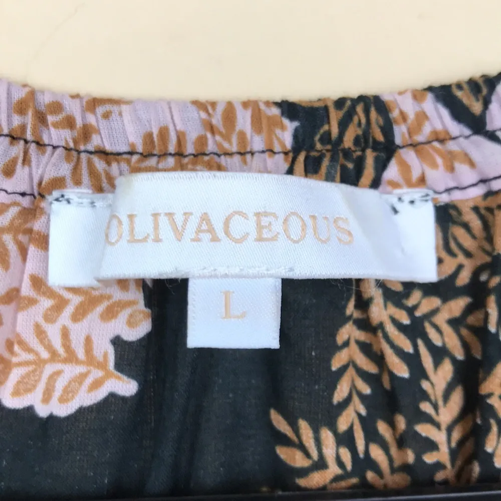 Olivaceous Women’s Floral Print Keyhole Front Bat Wing A-Line Mini Dress - Image 9