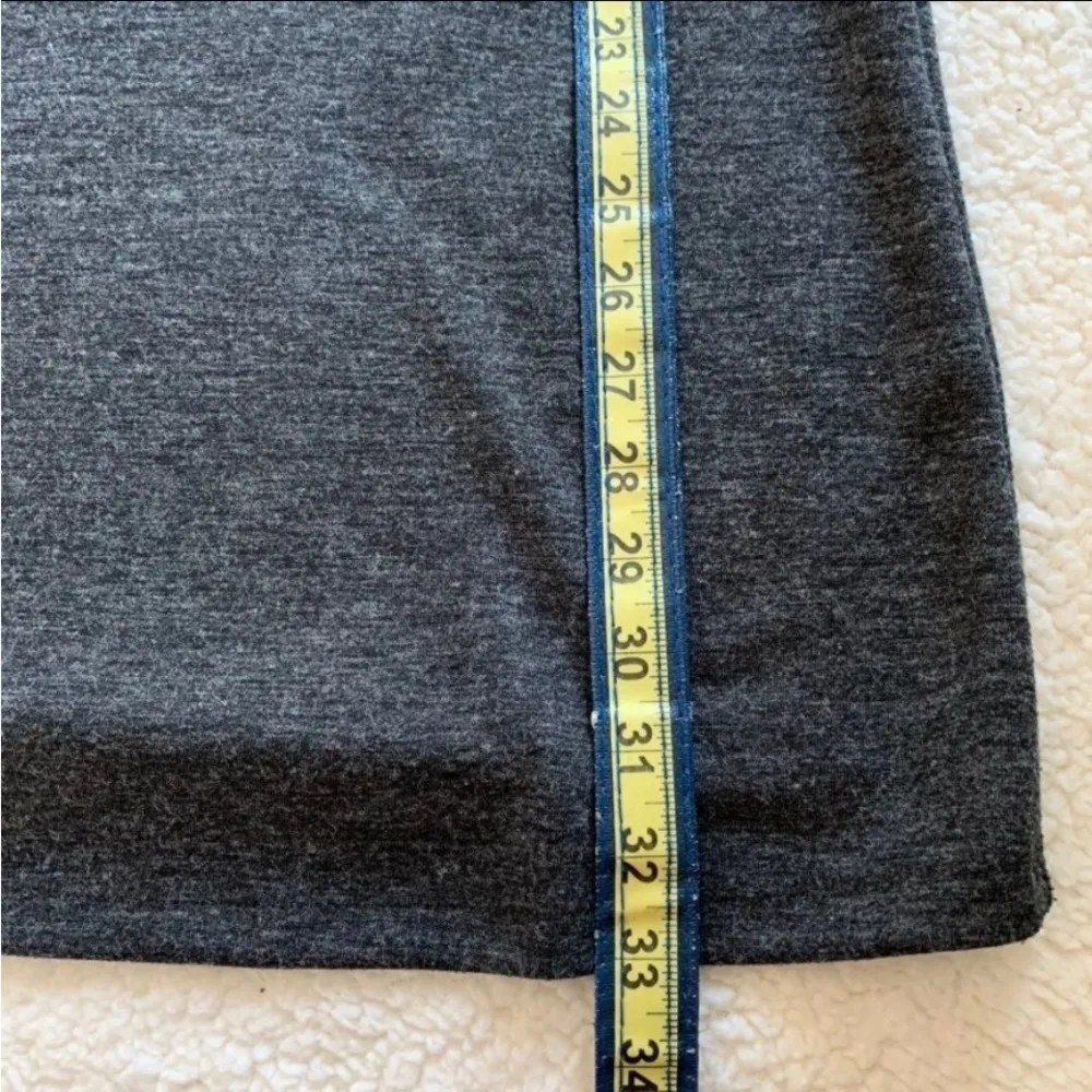 Adrienne Vittadini Shift Style Black Long Sleeve Knee Length Dress Grey Small - Image 7