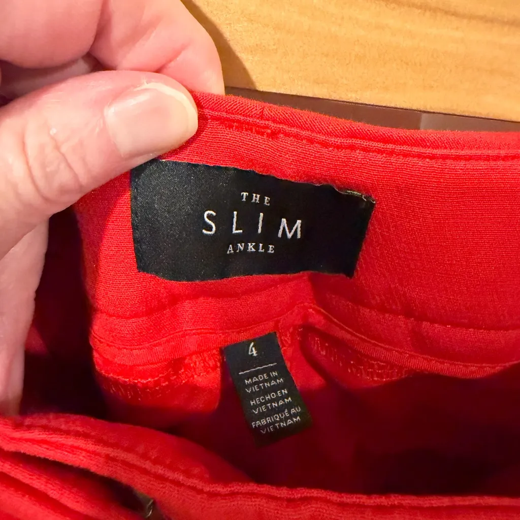 NWOT - White House Black Market Slim Ankle Pants - Size 4 - Image 3