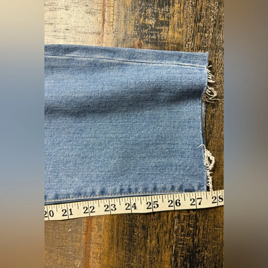 Old Navy high rise CURVY straight Medium Wash Distressed Jeans - Image 7