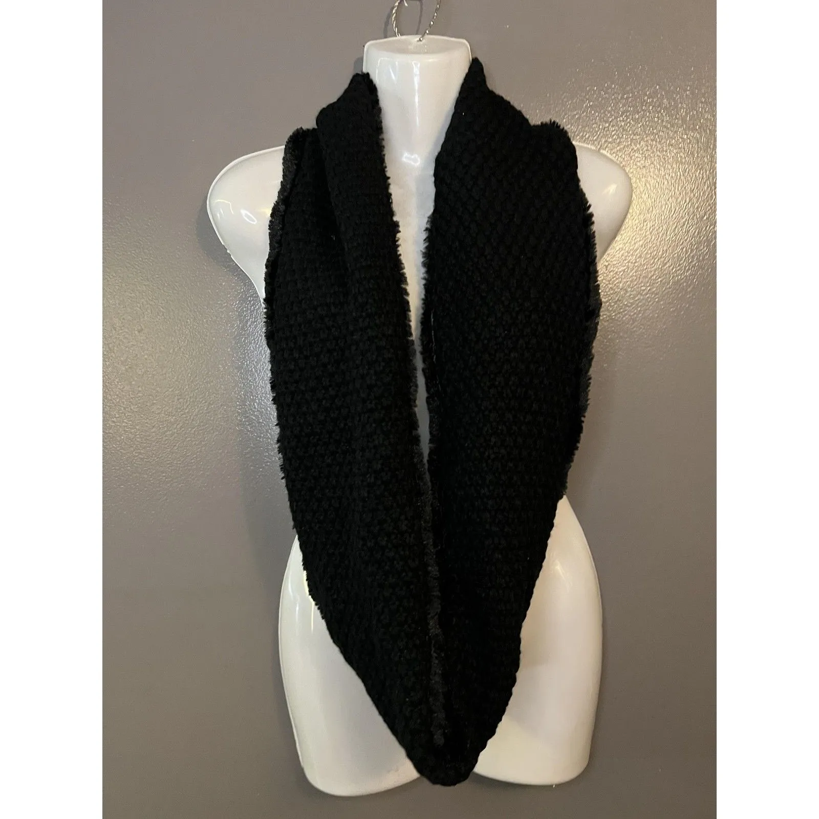 Infinity Scarf Womens One Size Black Faux Fur Knit Reversible Soft Warm Winter - Image 3