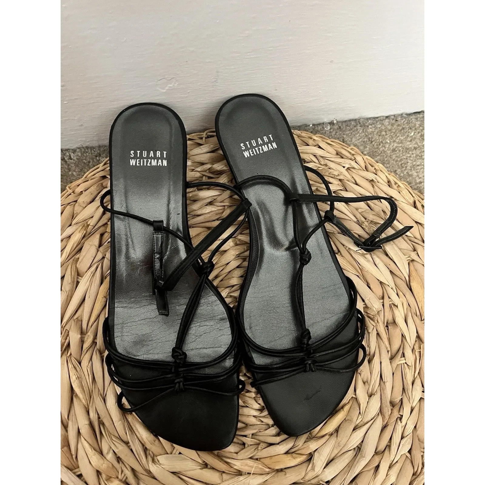 Stuart Weizman black Strappy leather sandals 7.5 Nye Occasion Holiday Cocktail - Image 4