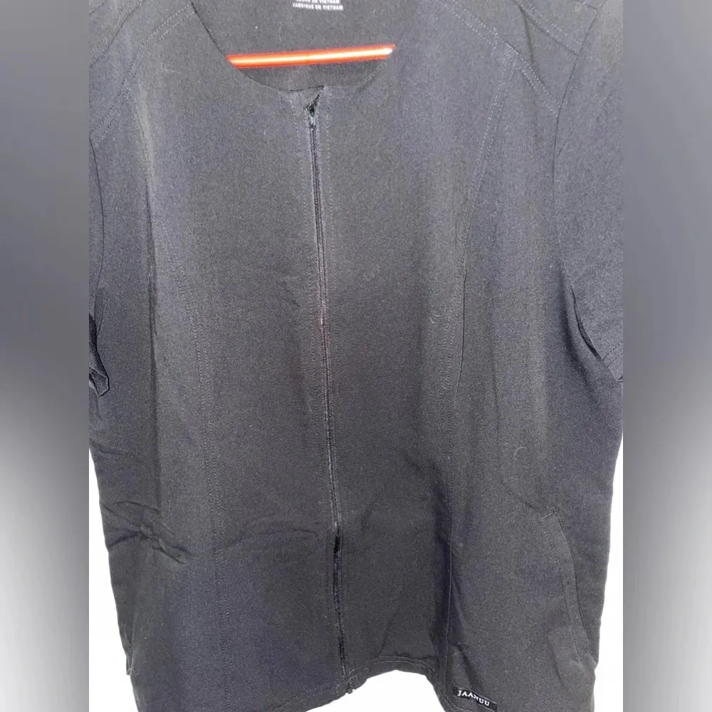 Jaanuu Zip Up Scrub Top - Black - Size XL​​​ - Image 5