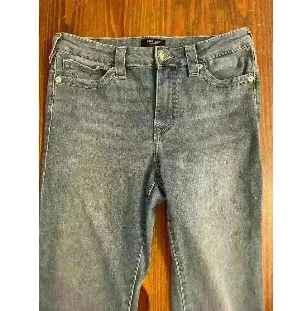 True Religion Light Wash Jennie Curvy Midrise Capri, size 30 - Image 3