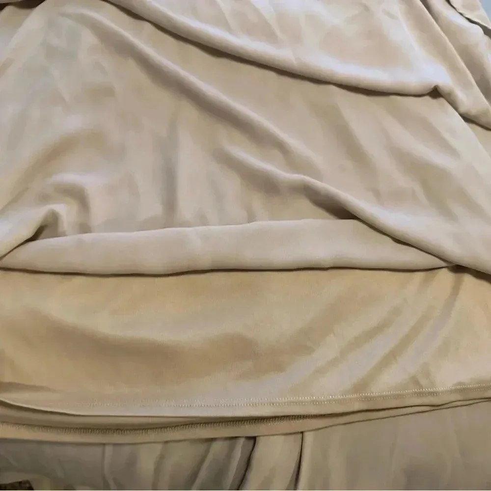 Show me your mumu halter dress tan size L - Image 4