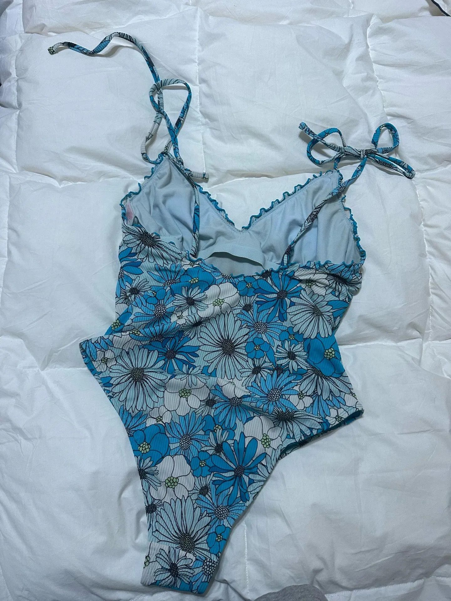 Tie strap one piece swimsuit - Image 2