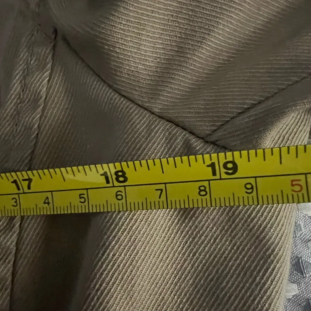 Vintage Calvin Klein Women's Tan Blazer Size L - Image 9