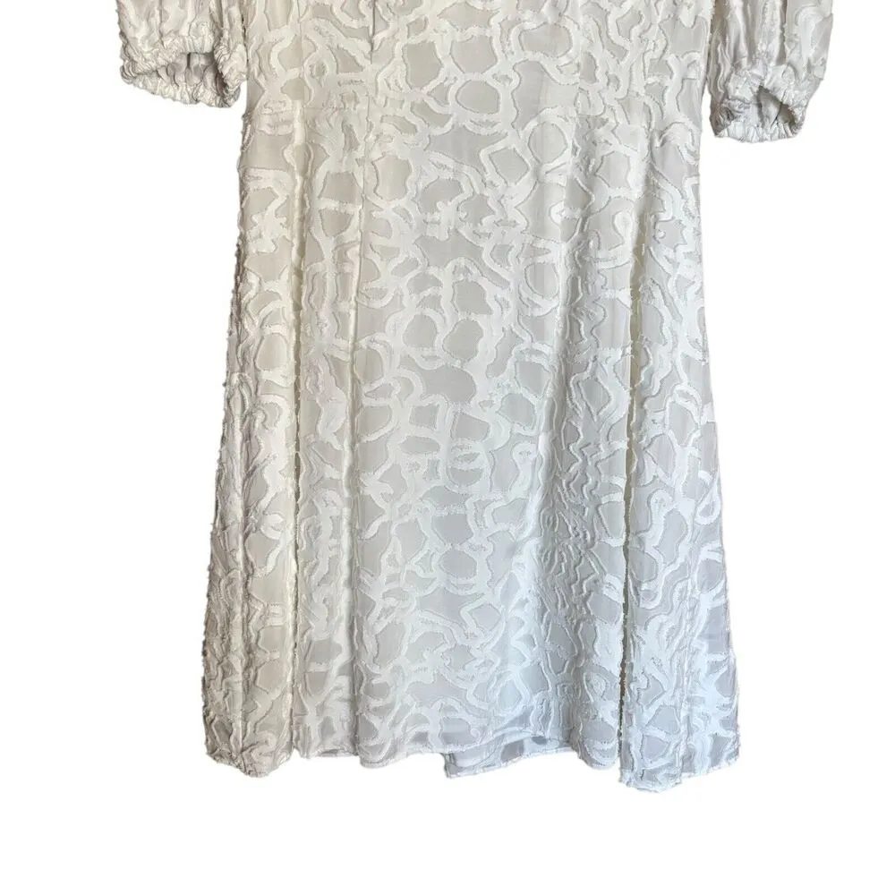 Club Monaco Textured Puff Sleeve V Neck Dress Womens 8 Ivory Fit & Flare - Image 4