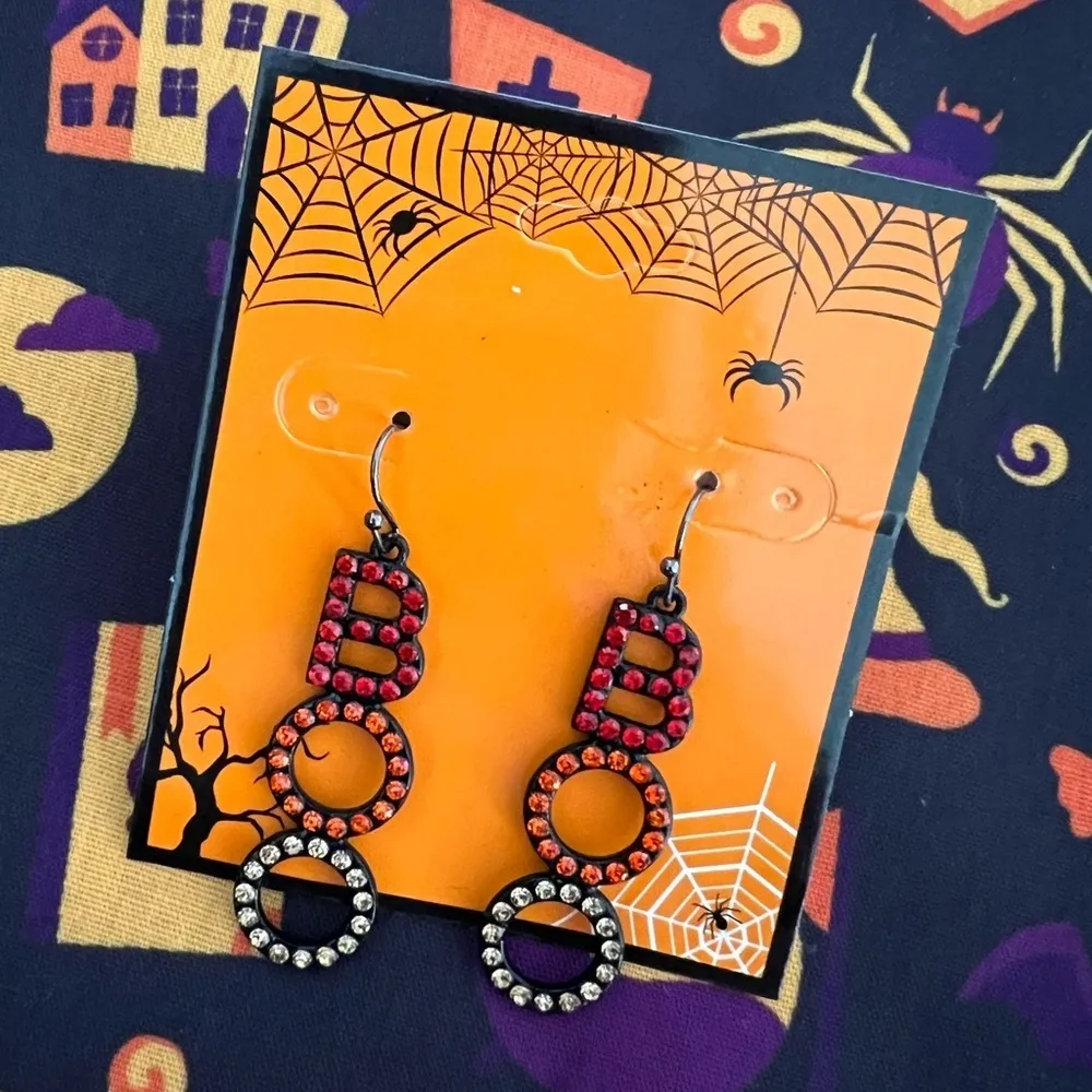 BOO Halloween dangly wire earrings. - Image 5