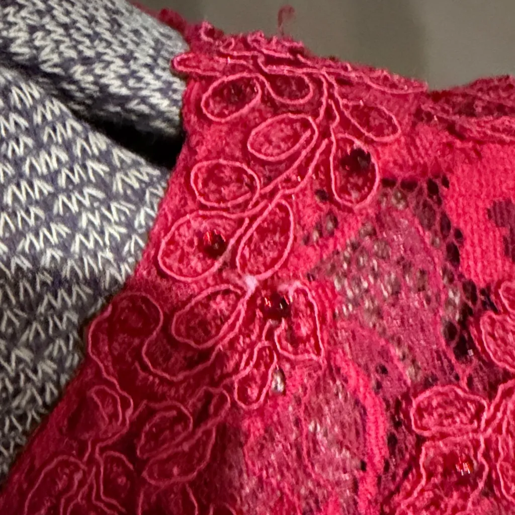 Vibrant Red Lace Dress - Image 8